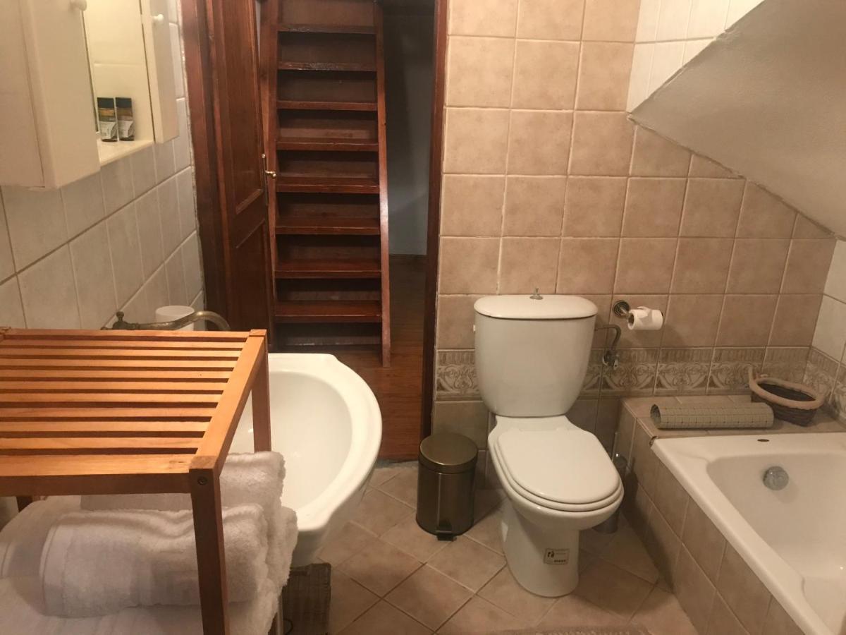 Microcosmos Halepas Tatil Evi Hanya